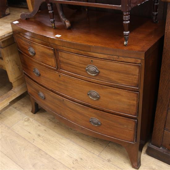 A Regency mahogany bow fronted chest of drawers W.102cm